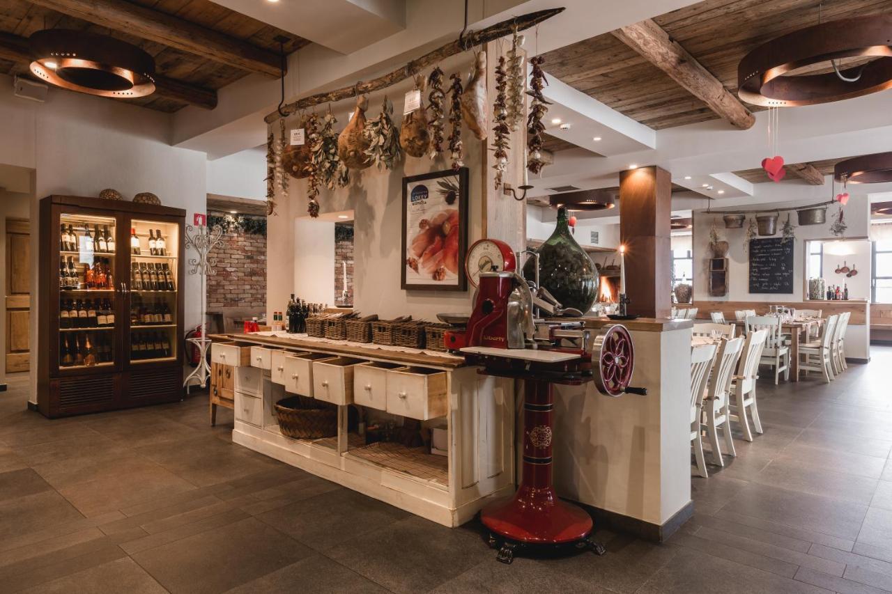 Hotel Grof Vransko Zewnętrze zdjęcie